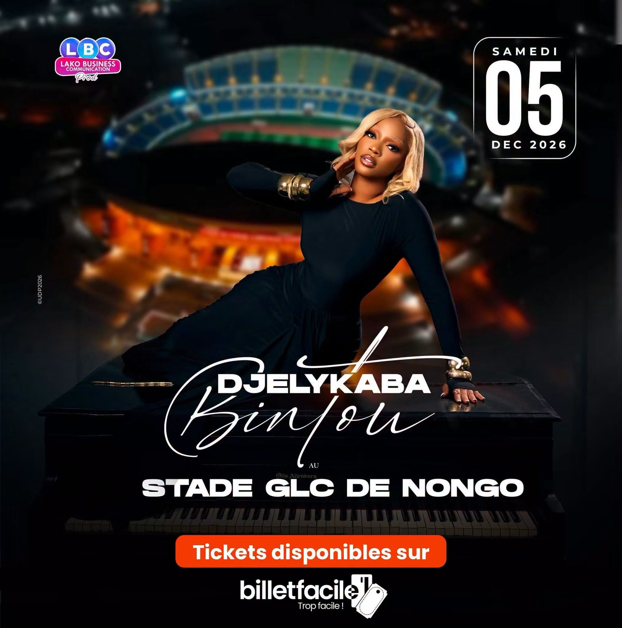 Affiche officielle du concert de Djelykaba Bintou au stade GLC de Nongo, à Conakry, samedi 5 décembre 2026 : l'artiste au piano devant le stade, production LBC (Lako Business Communication Prod), billetterie Billetfacile