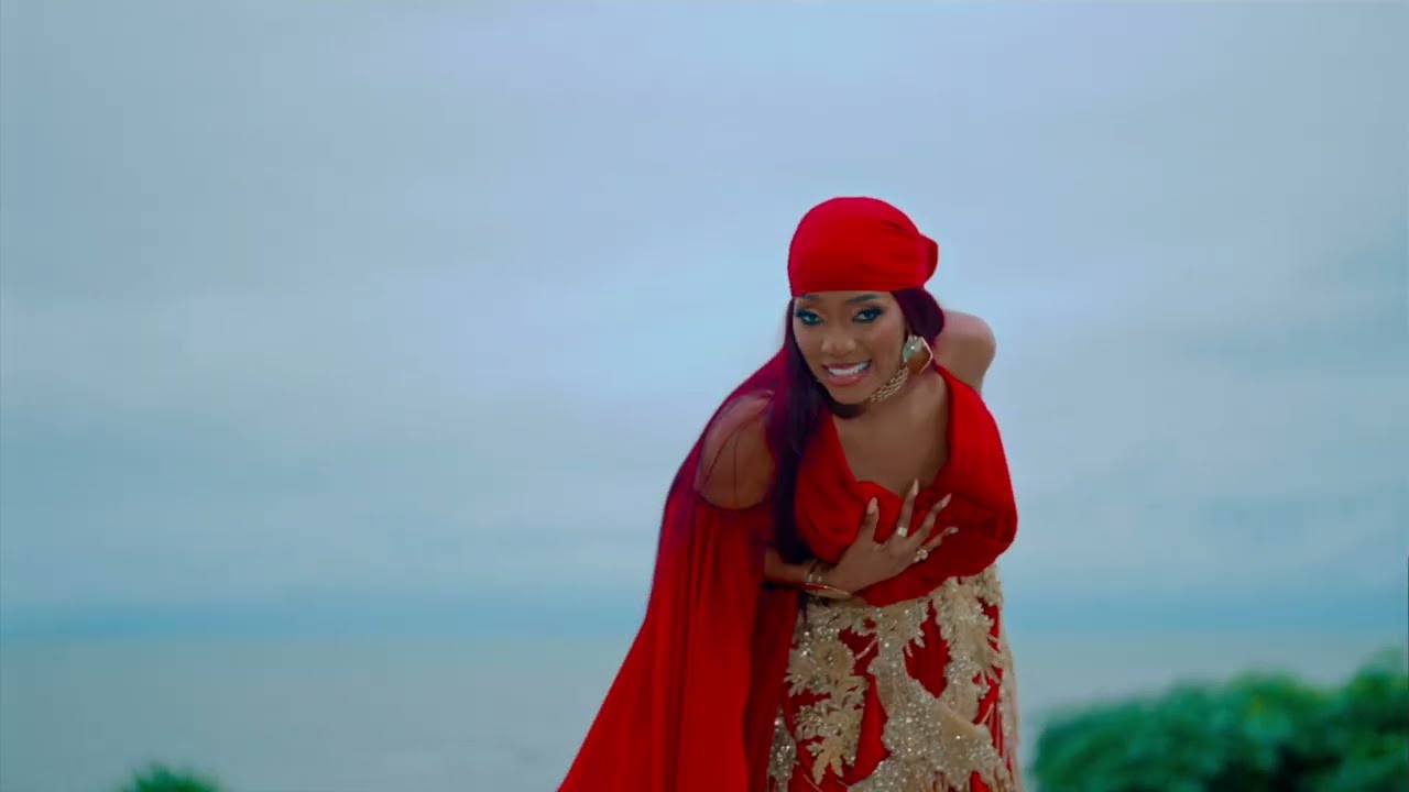 Vignette du clip « Je n'aime que toi » de Djelykaba Bintou feat. Viviane Chidid