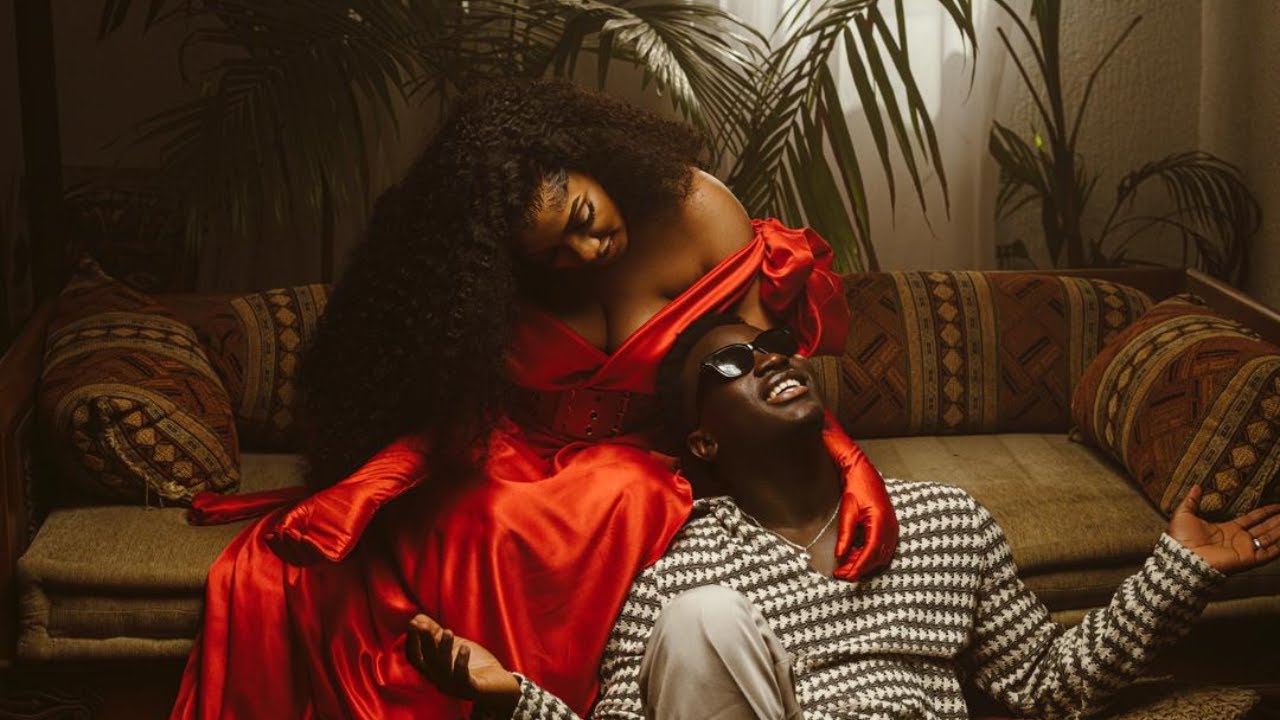 Vignette du clip « Habitude » de AK feat. Djelykaba Bintou